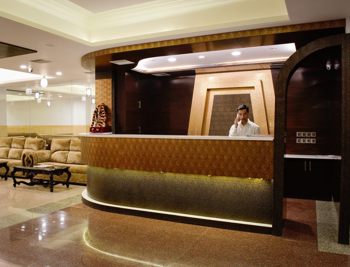 Hotel Dhroov Shimla Buitenkant foto
