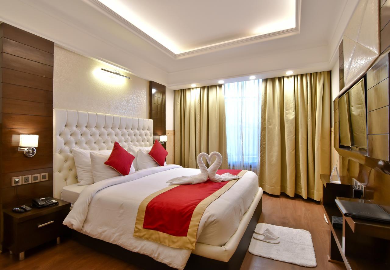 Hotel Dhroov Shimla Buitenkant foto